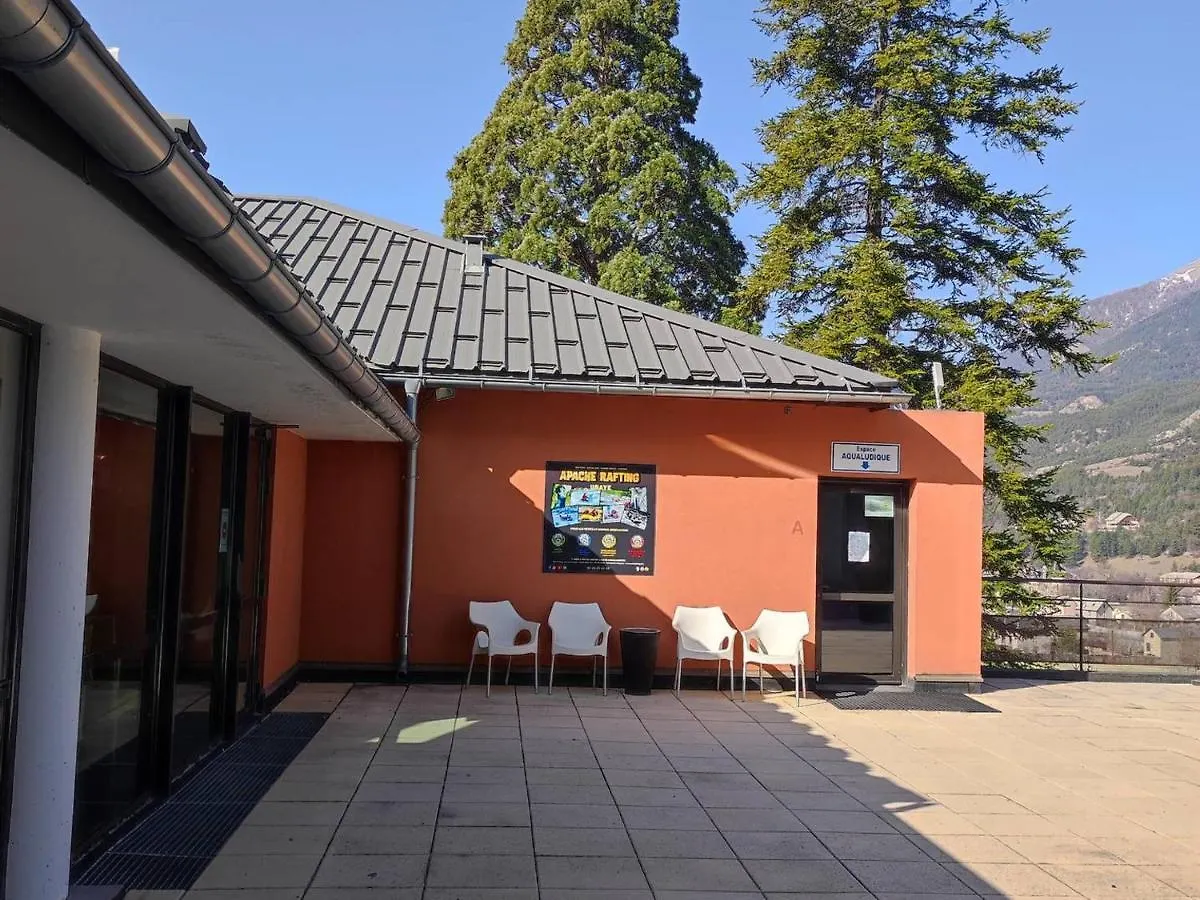 Duplex 6 Pers. Dans Residence Avec Piscine Et Sauna A Jausiers - Fr-1-165B-8 0*,  France